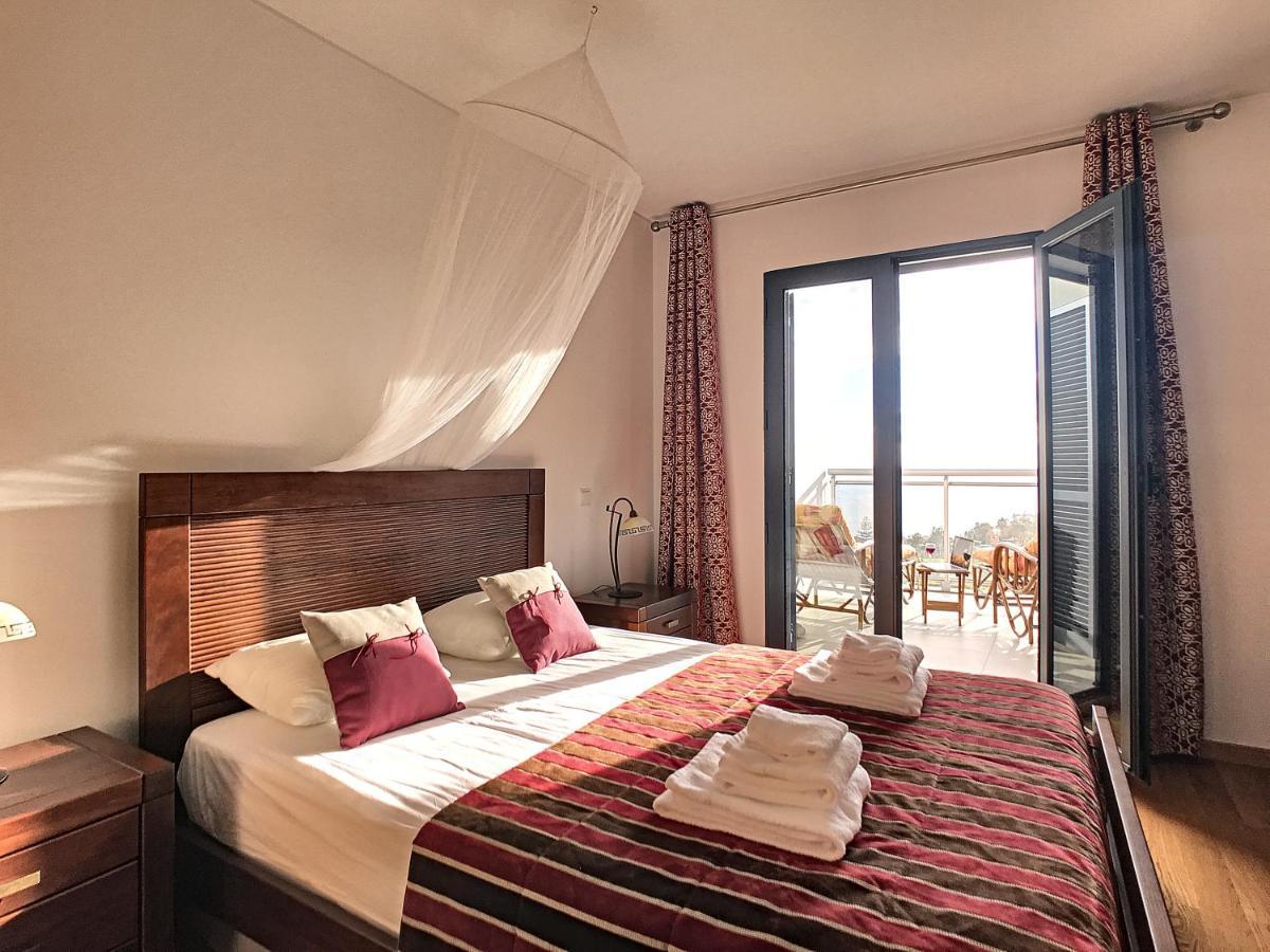 Penthouse Paradisus By Lovelystay Caniço Extérieur photo
