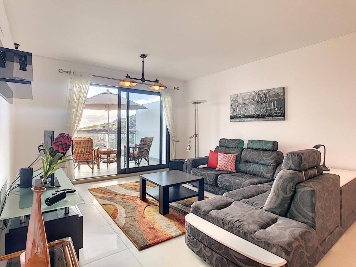 Penthouse Paradisus By Lovelystay Caniço Extérieur photo