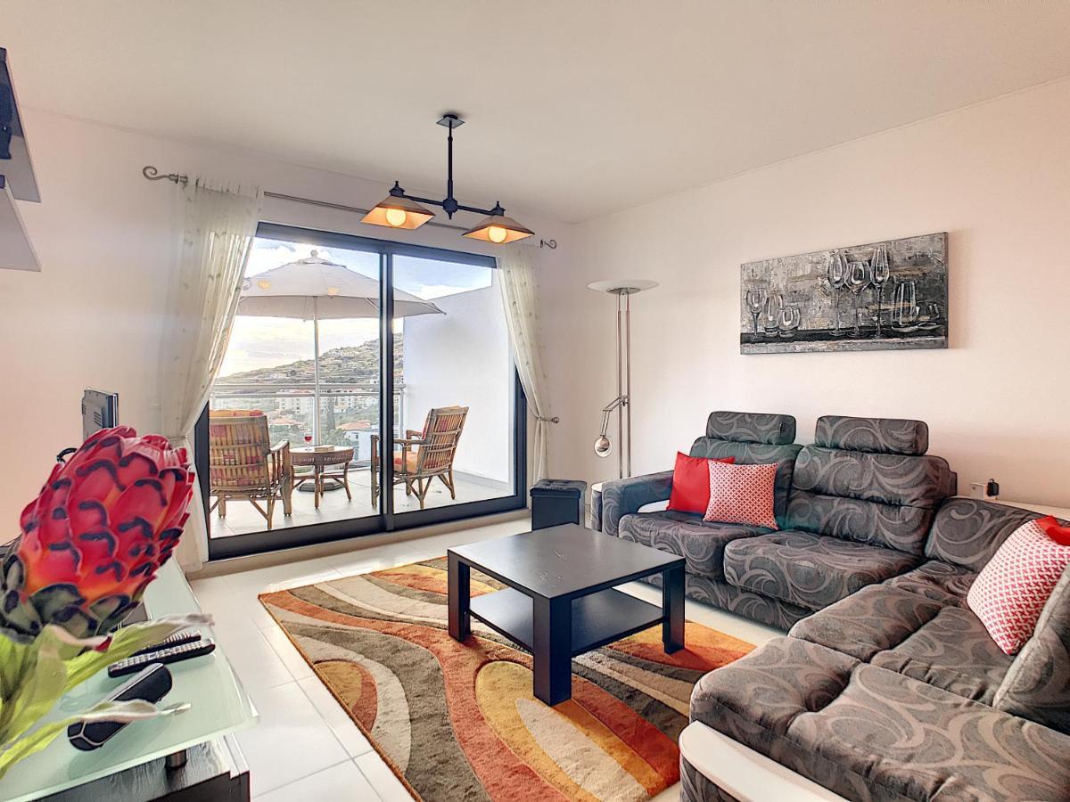 Penthouse Paradisus By Lovelystay Caniço Extérieur photo